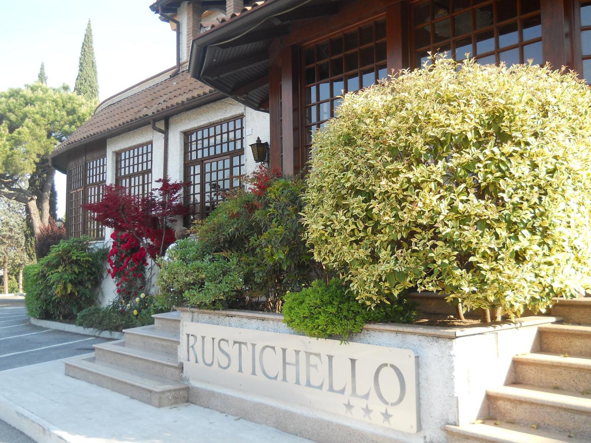 Hotel Il Rustichello Lonato del Garda Exterior foto